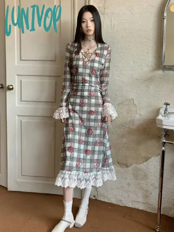 Lunivop Vintage Plaid Print Midi Dresses 2024 New Elegant Lace Spliced Birthday Vestidos Women Korean Fashion Casual Temperament Clothes