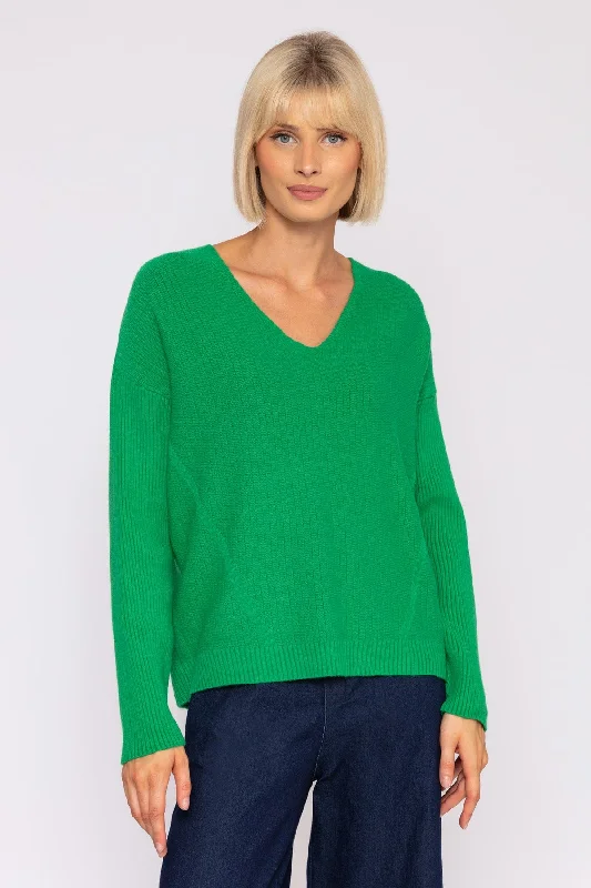 V-Neck Knit in Green